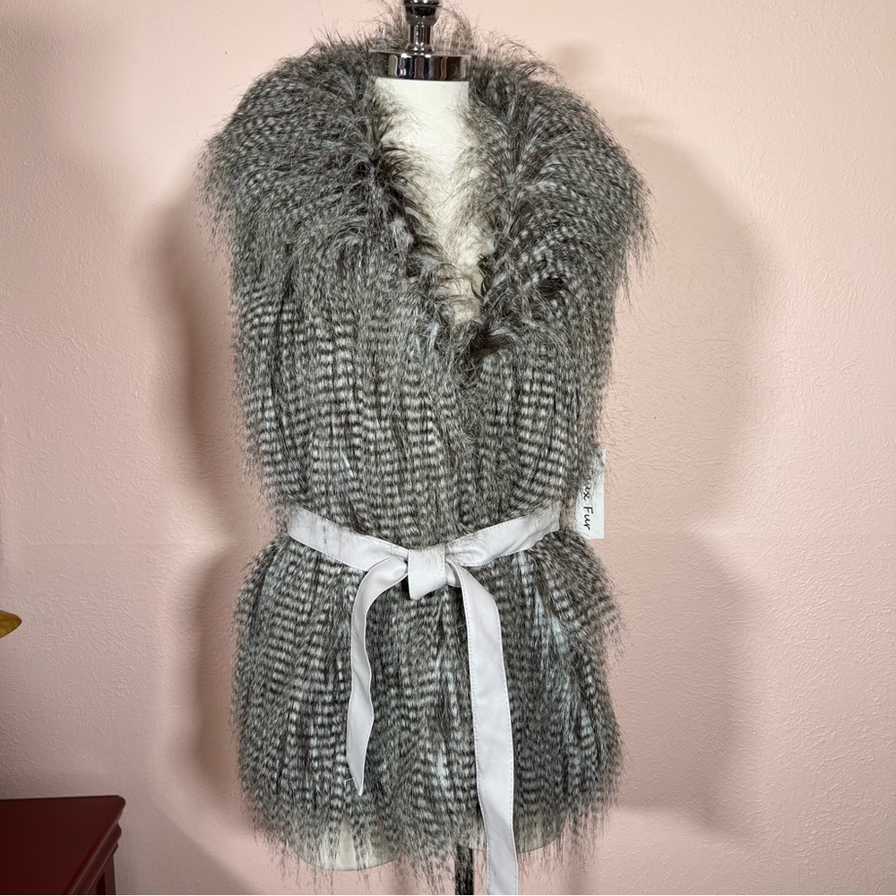 Vintage 90 Y2K Boho Grey Black Long Feathered Faux Fur Belted waist sweater Vest